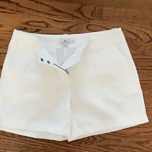 Vineyard Vines shorts